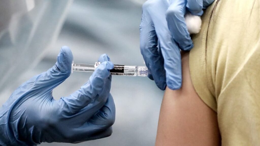 Protección Contra la Gripe: Vacunación y Medidas Preventivas