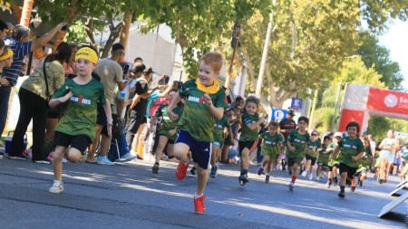Unos 400 chicos participaron del IRONMAN Kids 2026 en San Juan